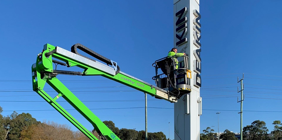 Light installation at Deakin Geelong by LGE electrician